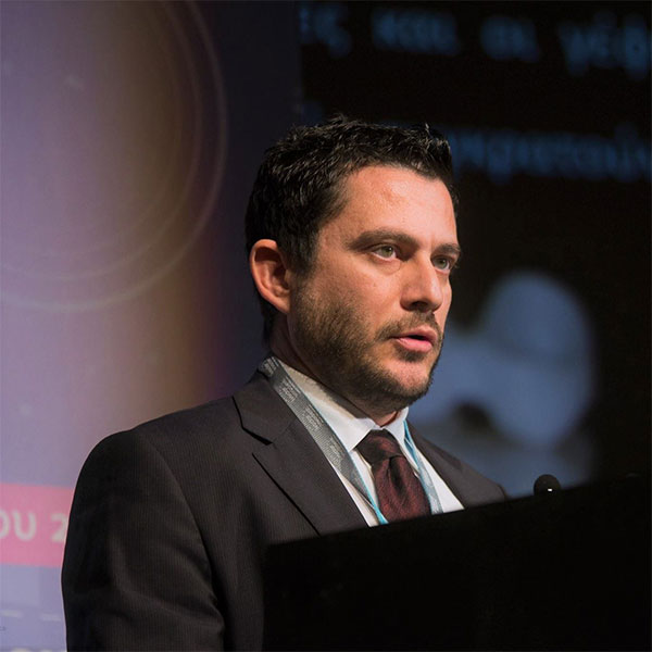 Δρ. Εμμανουήλ Τζανακάκης