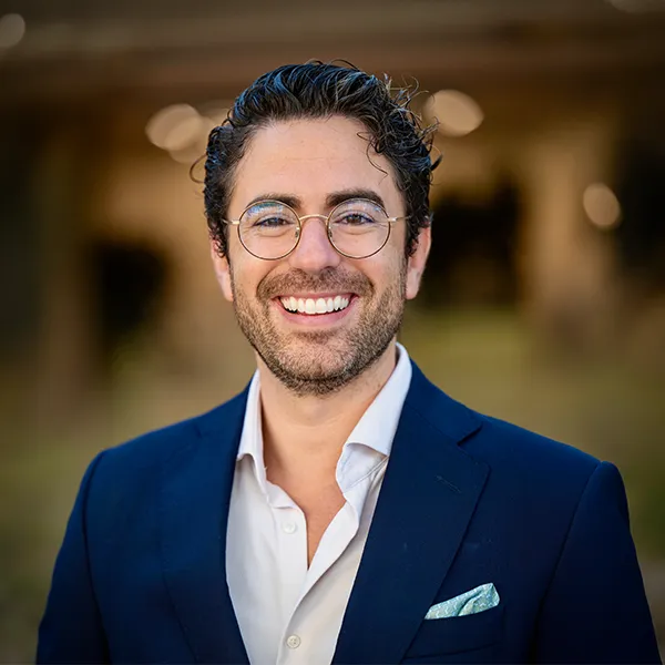 Dr. Alfonso Gil